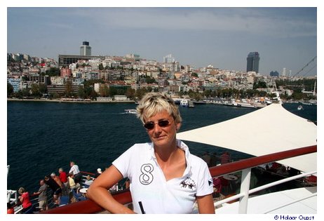 Ela an Deck der AIDA