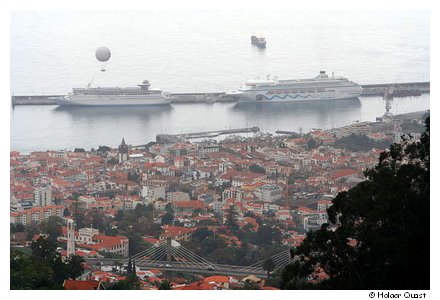 AIDA im Hafen von Funchal