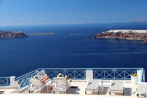 Imerovigli mit Blick auf die Caldera von Santorini